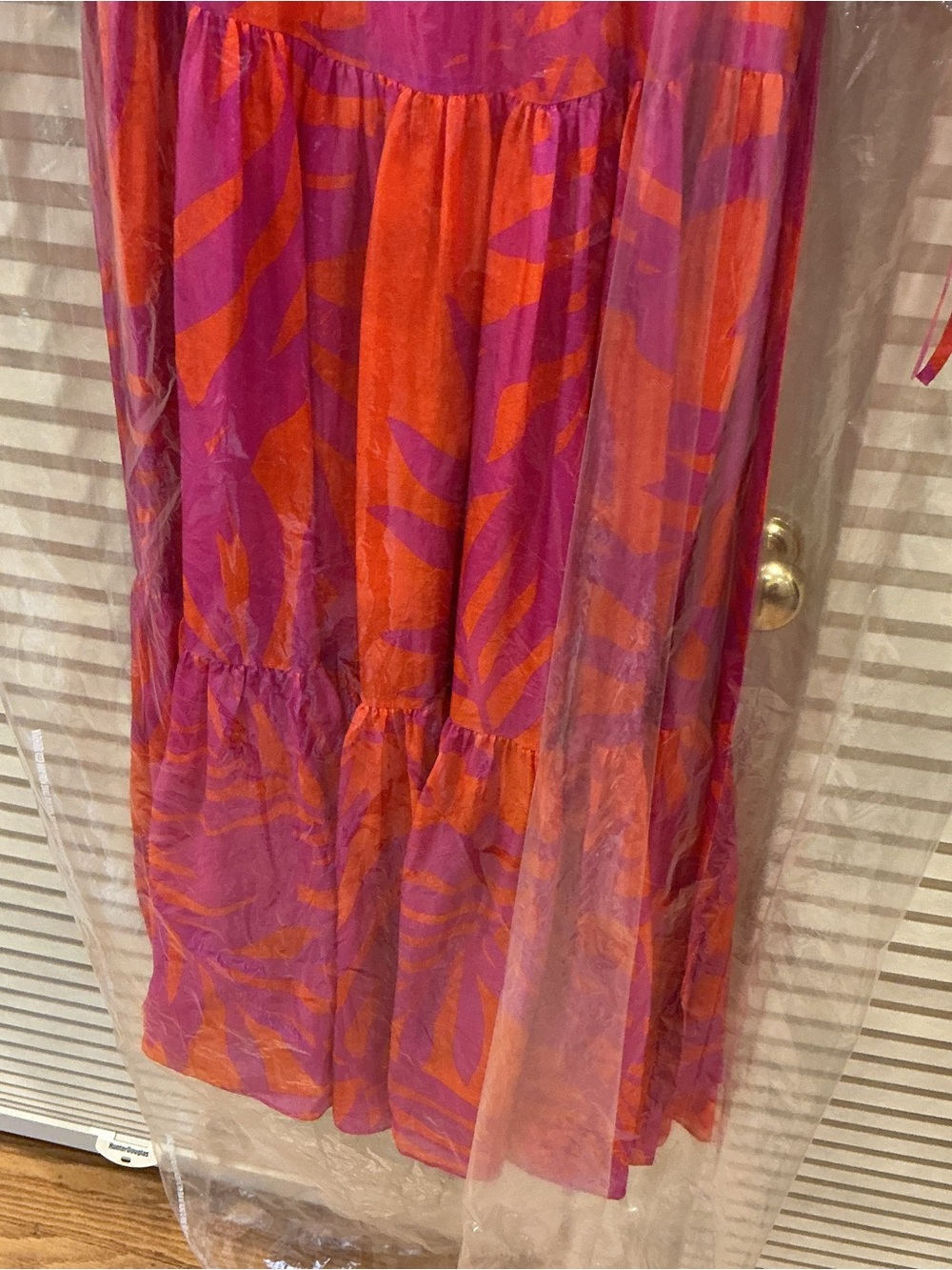 NWOT CH Carolina Herrera Pink and Orange Printed Silk Maxi Dress, Size XS - Picture 5 of 8